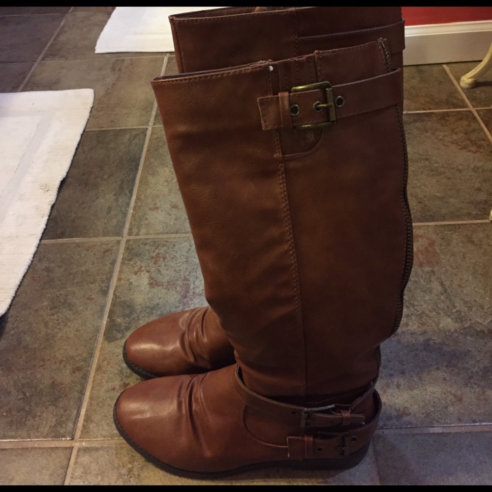 Brown boots