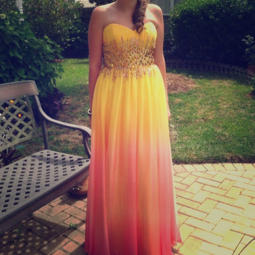 Lovely ombré yellow to pink prom gown