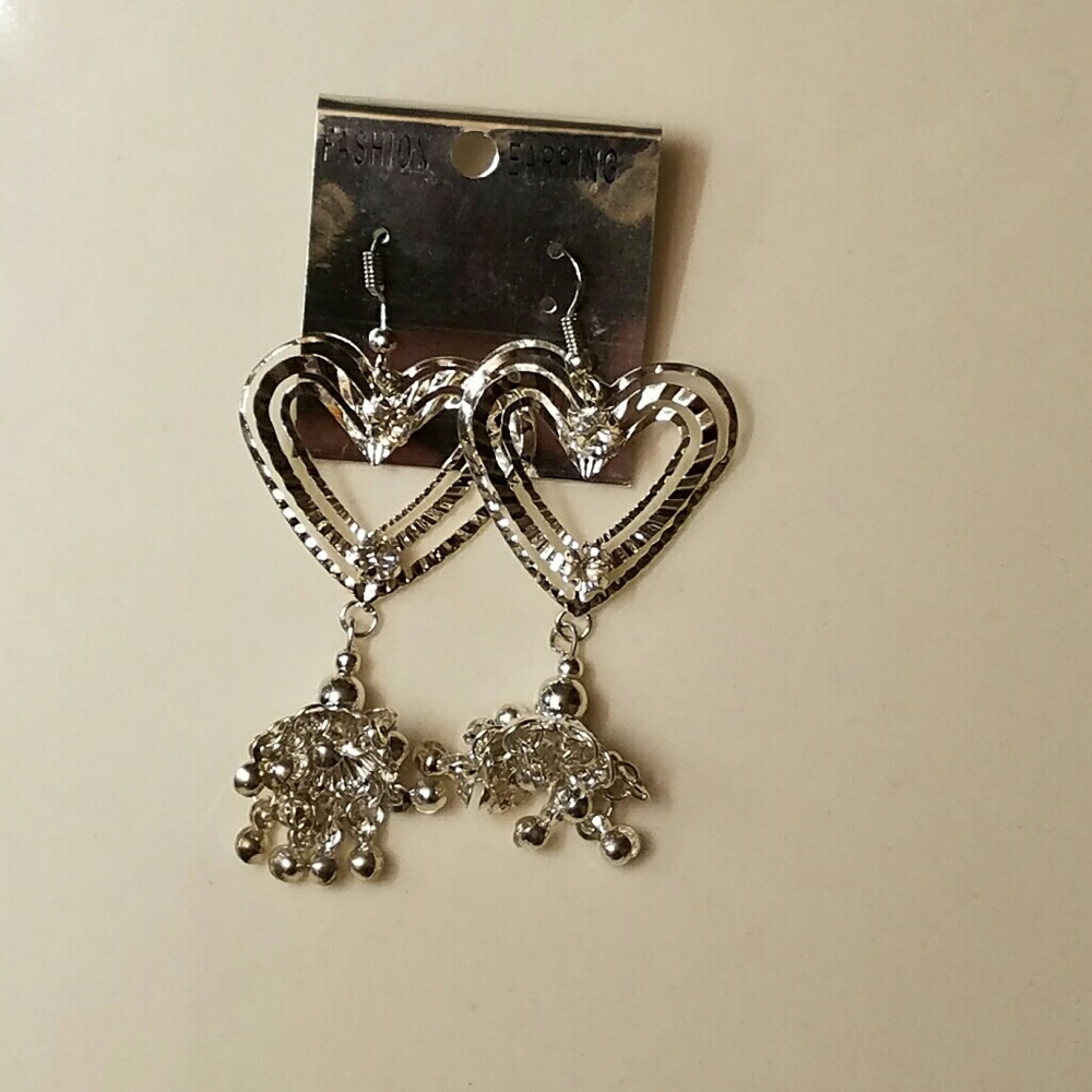 Earrings - Picture 3 of 3