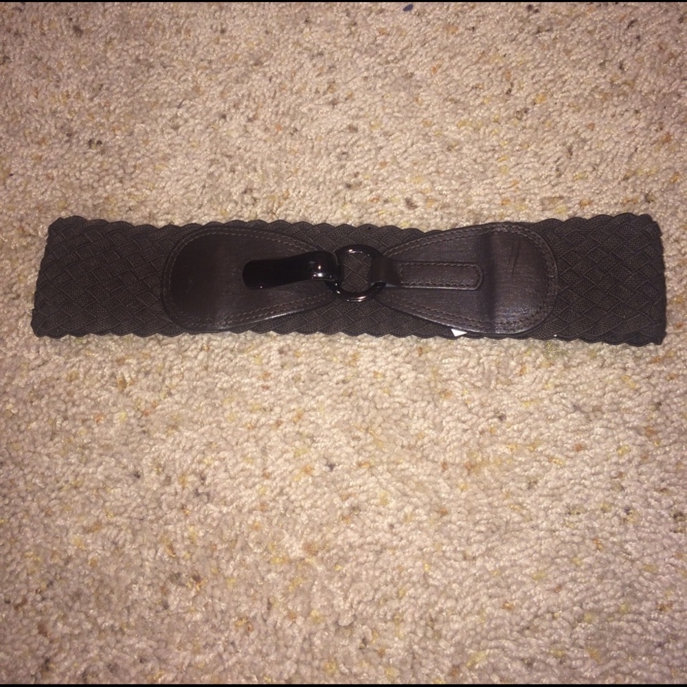 Dress belt