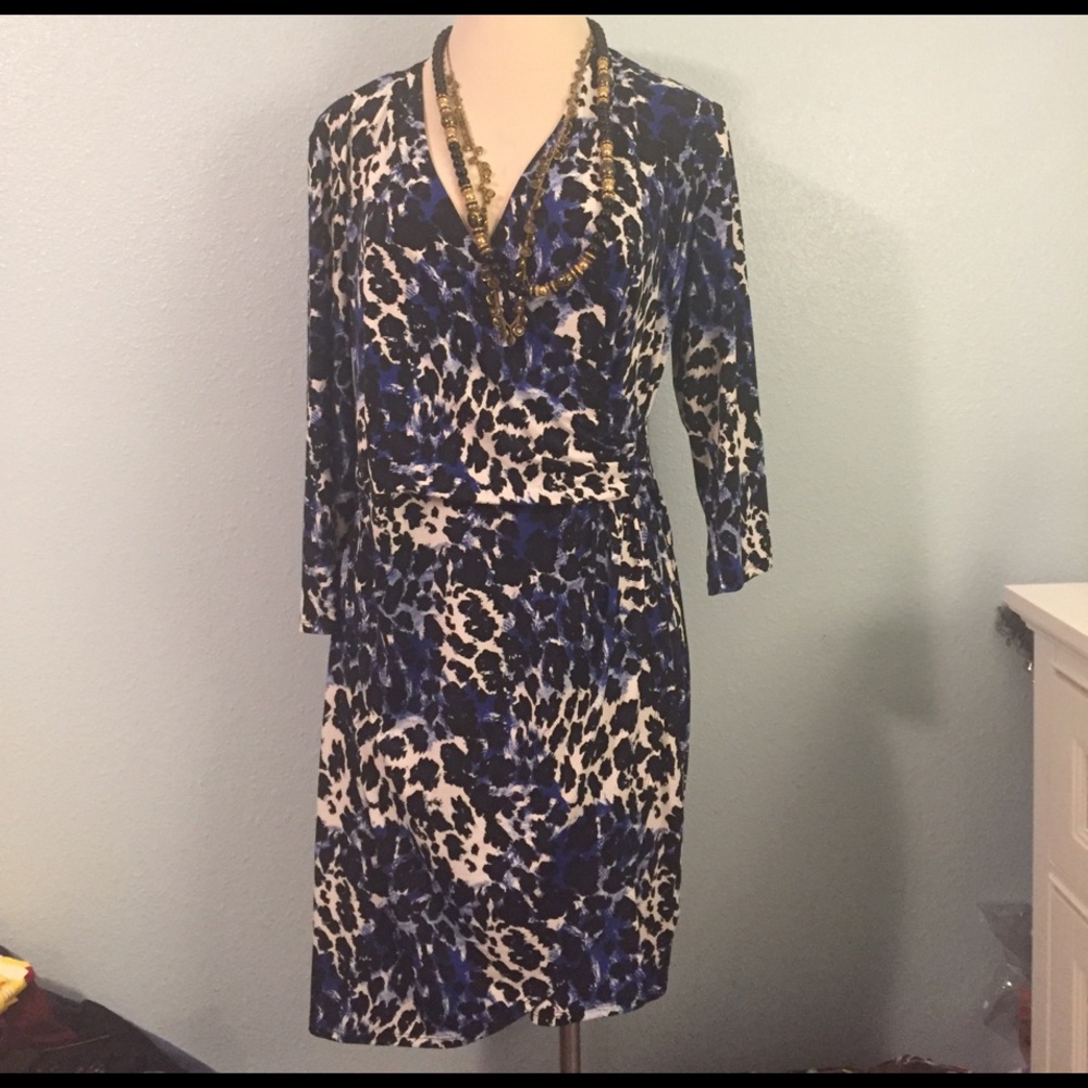 Blu Animal Print Pattern - Picture 3 of 4
