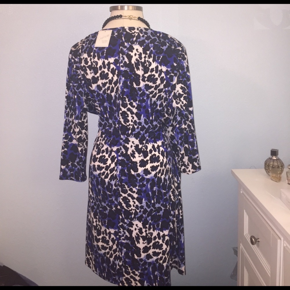 Blu Animal Print Pattern - Picture 4 of 4