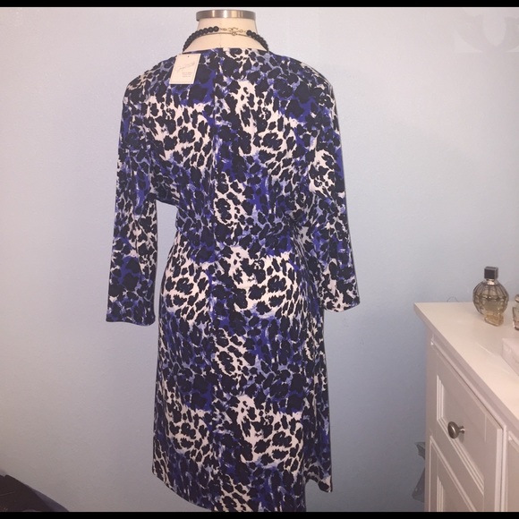 Blu Animal Print Pattern - Picture 4 of 4