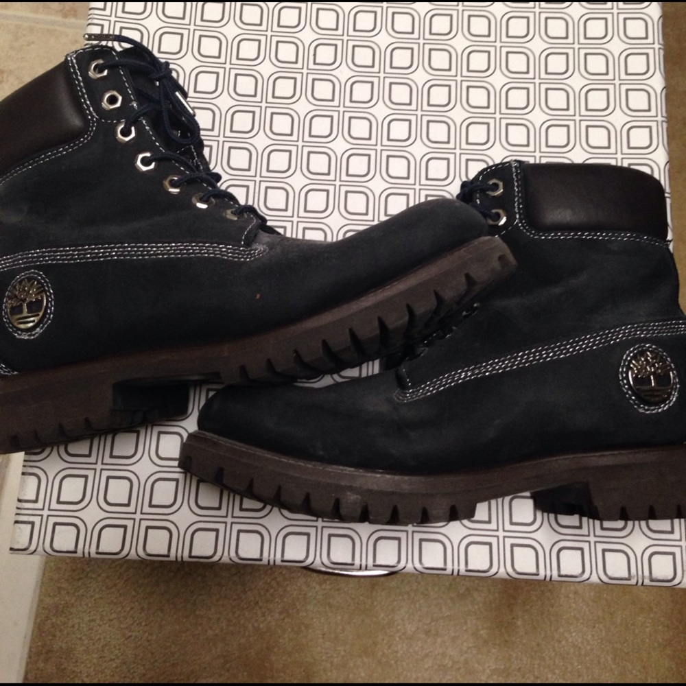 Timberland blue suede boots