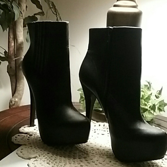 SALE  💖High heel black platform  boots💖  SALE - Picture 2 of 5