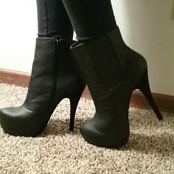 SALE  💖High heel black platform  boots💖  SALE - Picture 3 of 5
