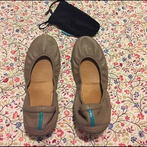 Tieks in Taupe