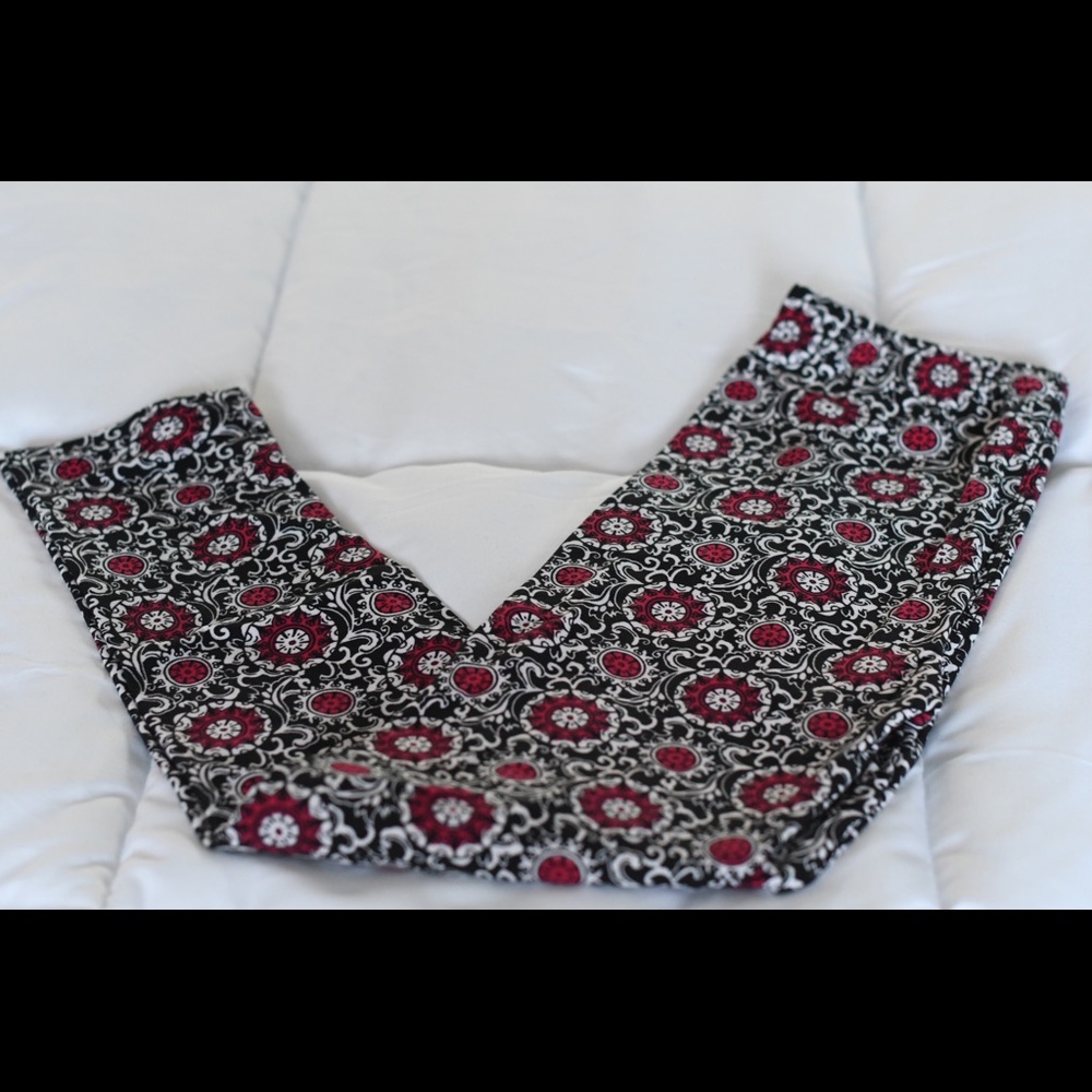 Kids sz M Leggings!! 😍