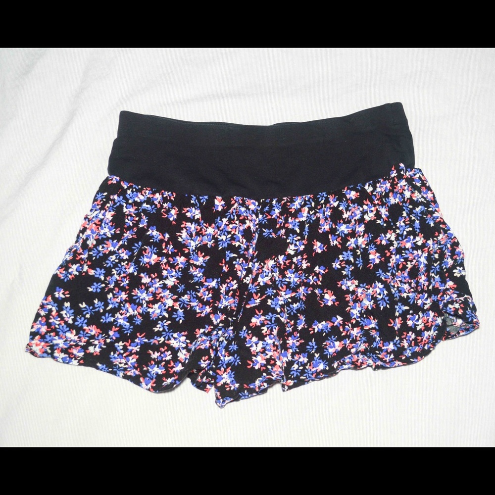 Knit Floral Shorts