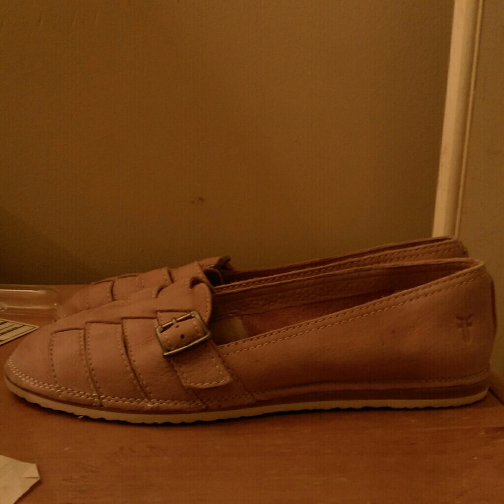FRYE flats