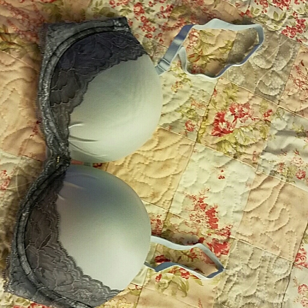 Powder/slate blue lace Victoria Secret fabulous!