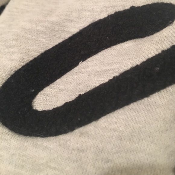 Sweatshirt - Picture 4 of 4