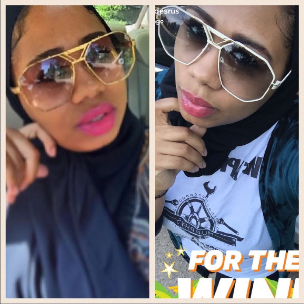 Meet your Posher, Chanel