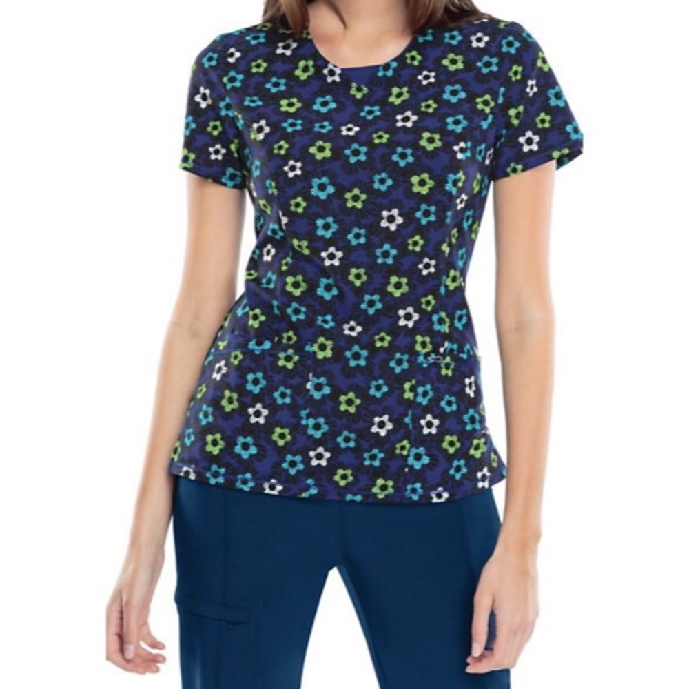 💖BRAND NEW SCRUB TOP