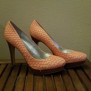 Calvin Klein Kendall Fish Scale Platform Pump