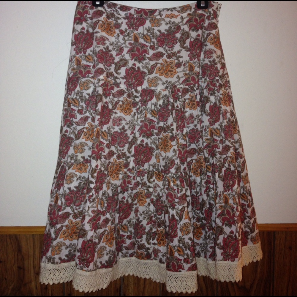 Beautiful St.Johns Bay size 8 skirt