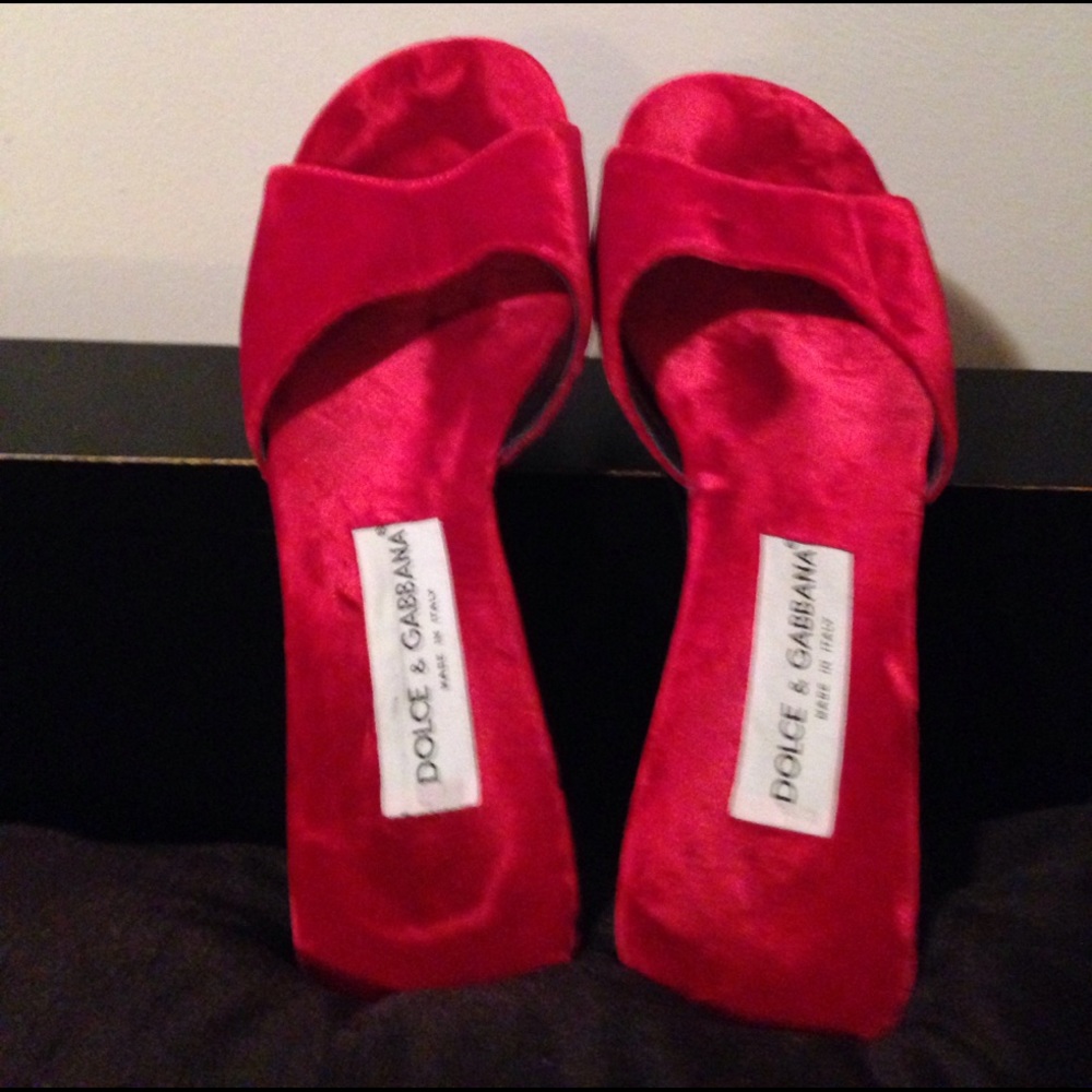 🌹👡Host Pick👡🌹Dolce & Gabbana Red Sandles🌹👡