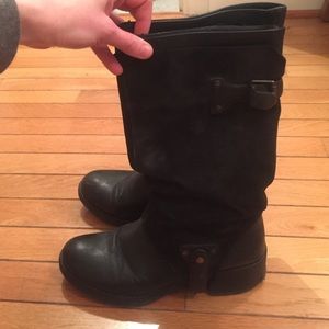 Vera Wang leather and suede boots in size 7