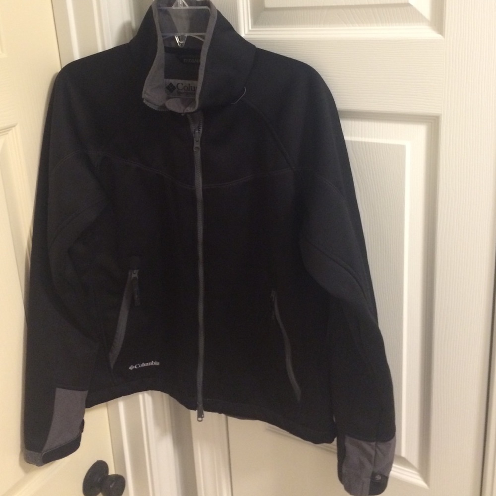 Columbia jacket. Sz L