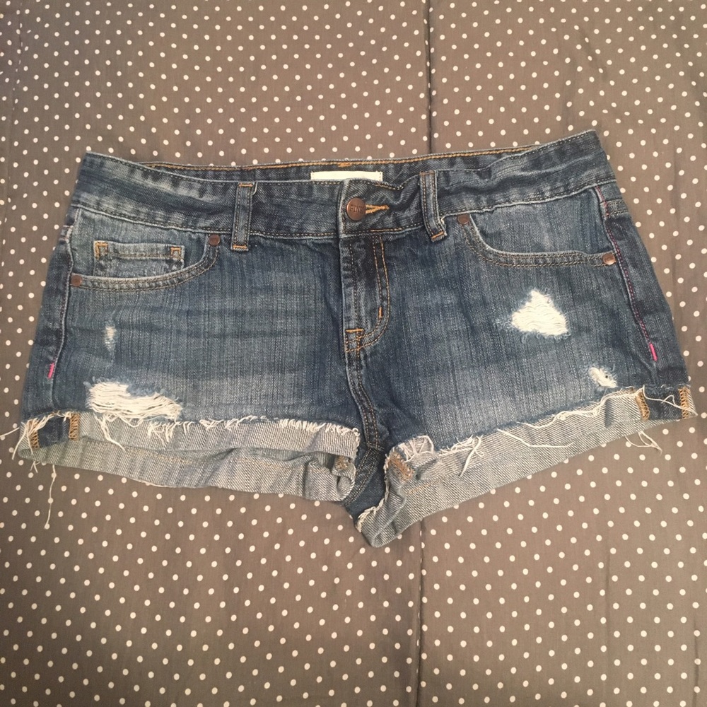 NWOT Pink VS Jean Shorts