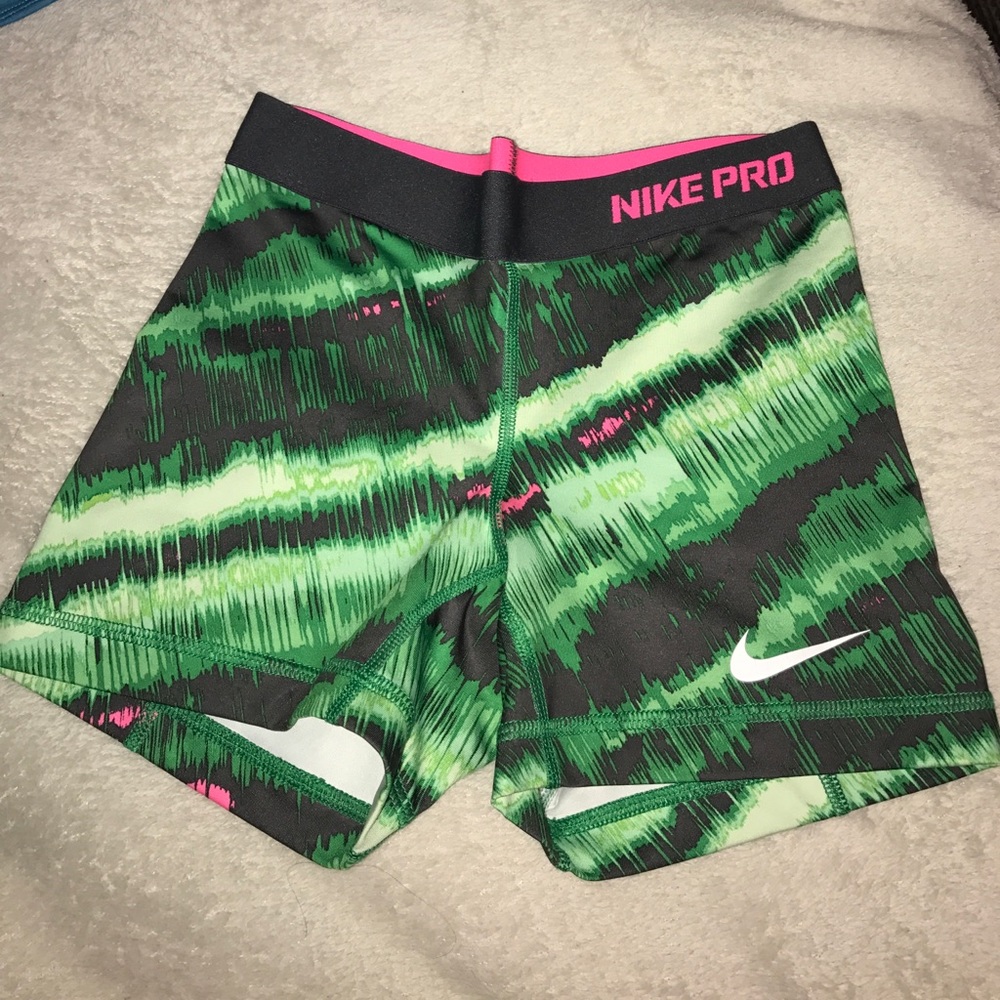 Nike PRO shorts in XS (limited edition)