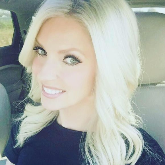 Meet your Posher, Kim - Picture 1 of 1