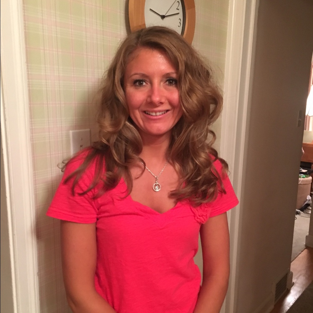 Meet your Posher, Desiree