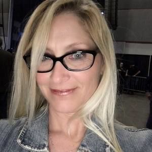 Meet your Posher, Kandi