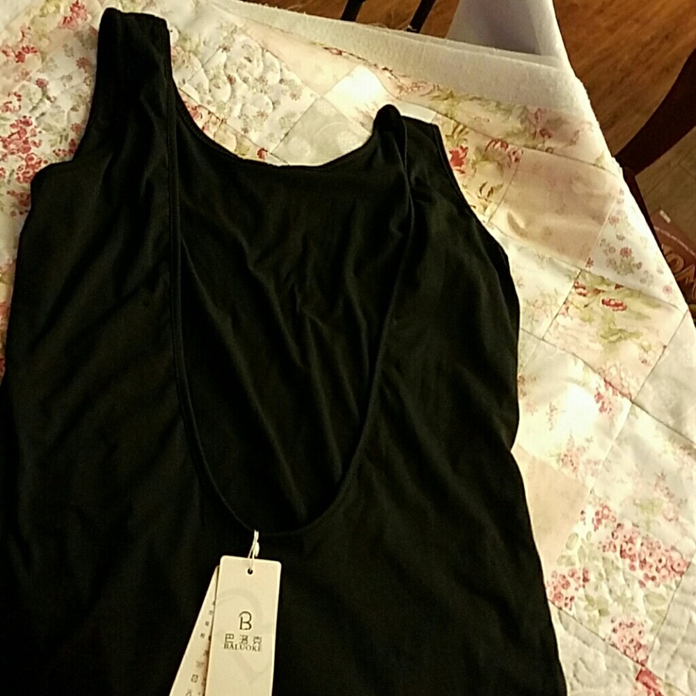 NWT. Low back black tank