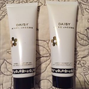 Marc Jacobs Daisy shower gel and lotion