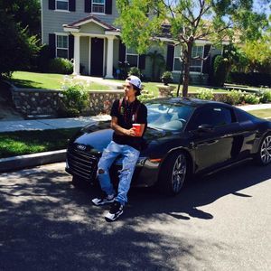 Meet your Posher, Giovanni