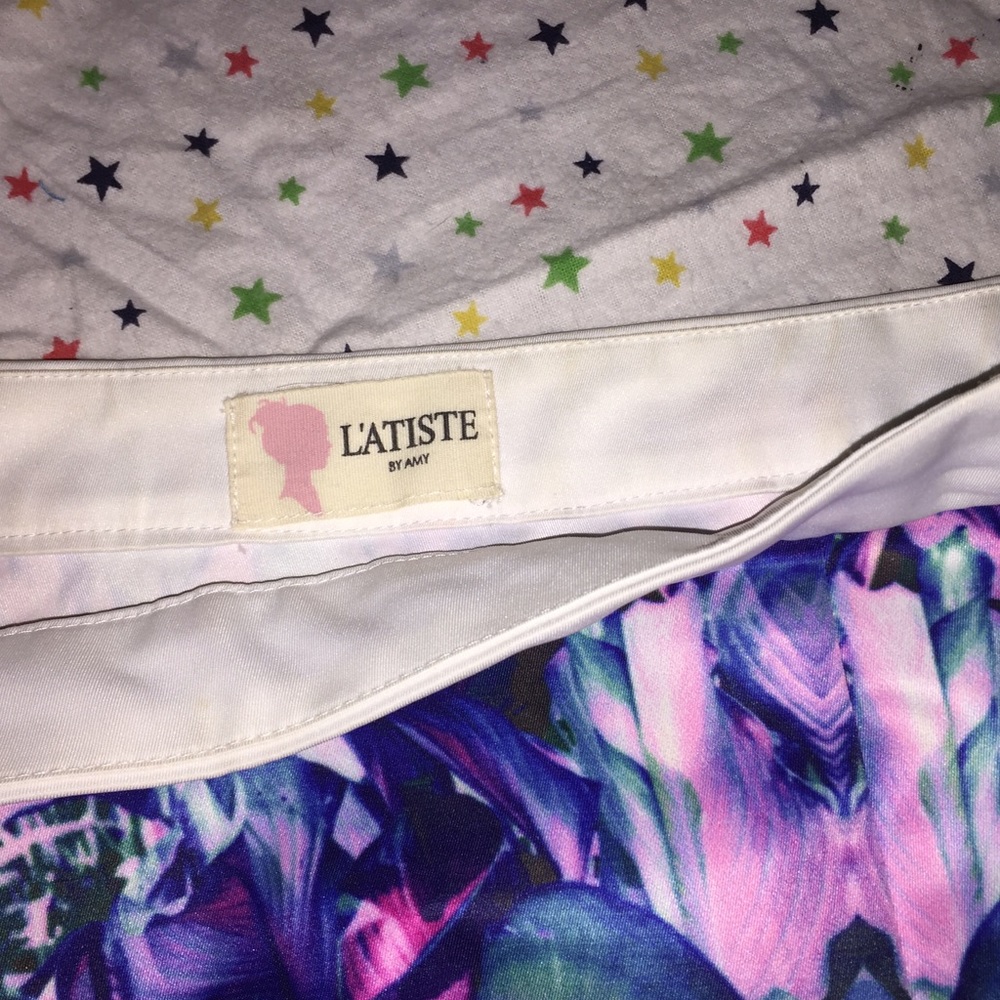 Pattern mini skirt - Picture 4 of 4