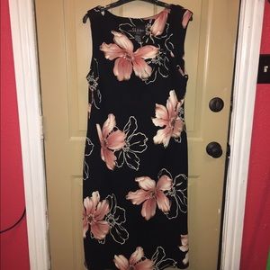 Beautiful sleeveless dress