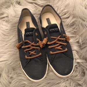EVERYTHING MUST SELL Sperry Sneakers