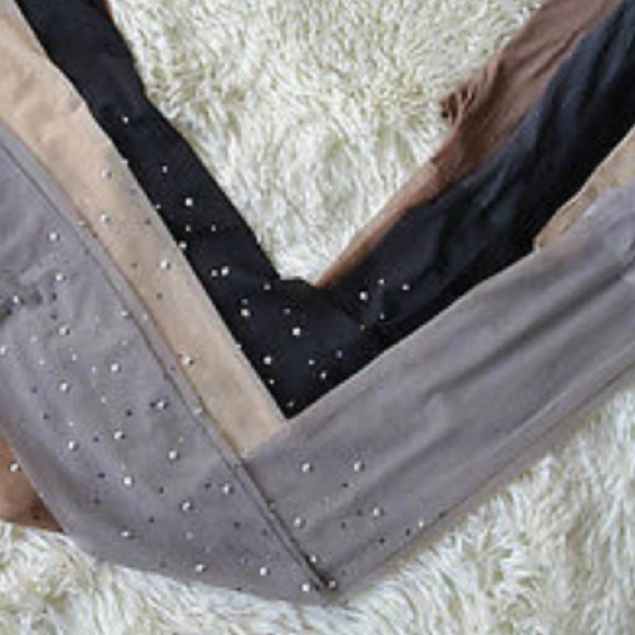 Get it ! ! You Are the Queen of the Party - Picture 4 of 4