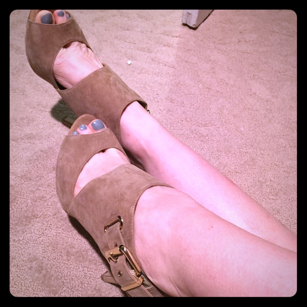 Nine West suede heels