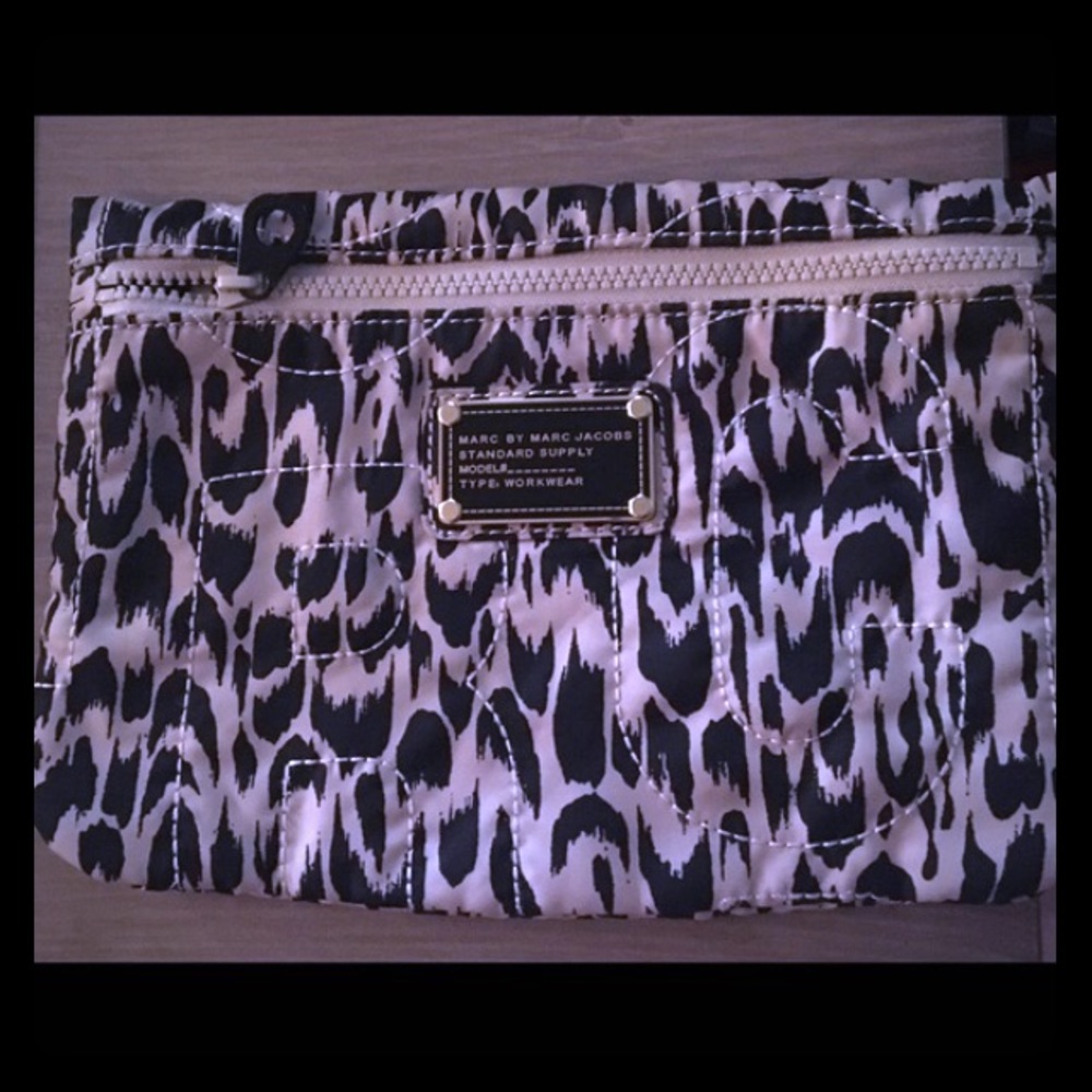 Marc by Marc Jacobs Makeup Cosmetic Pouch Bag EUC