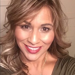 Meet your Posher, Cathy