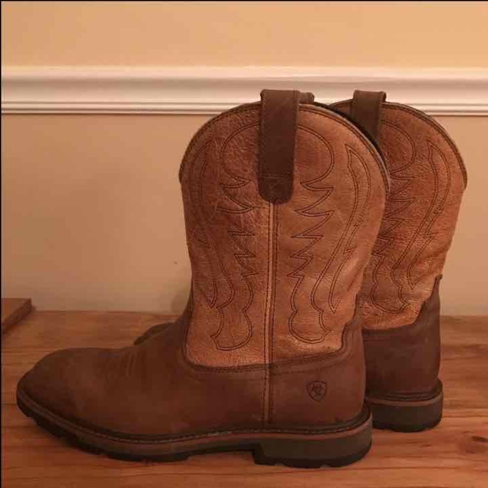 Men's Ariat Boots!