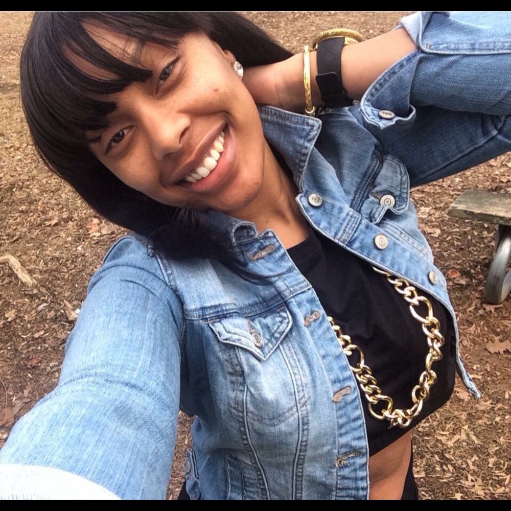 Meet your Posher, Ericka