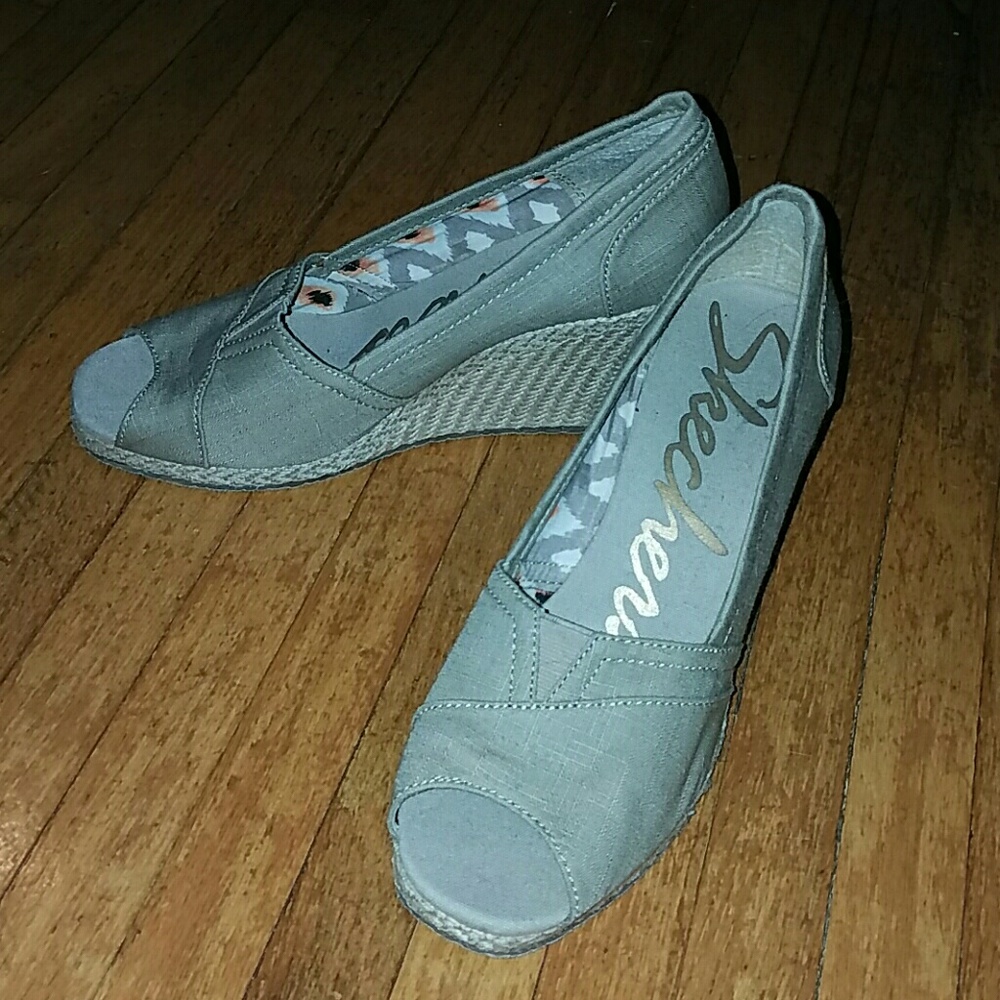Open toe wedges