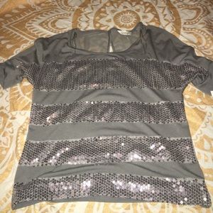 Sparkly mid-sleeve top