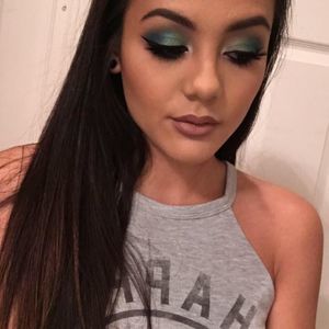 Meet your Posher, Brittany