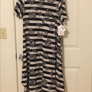 Lularoe Small Carly NWT