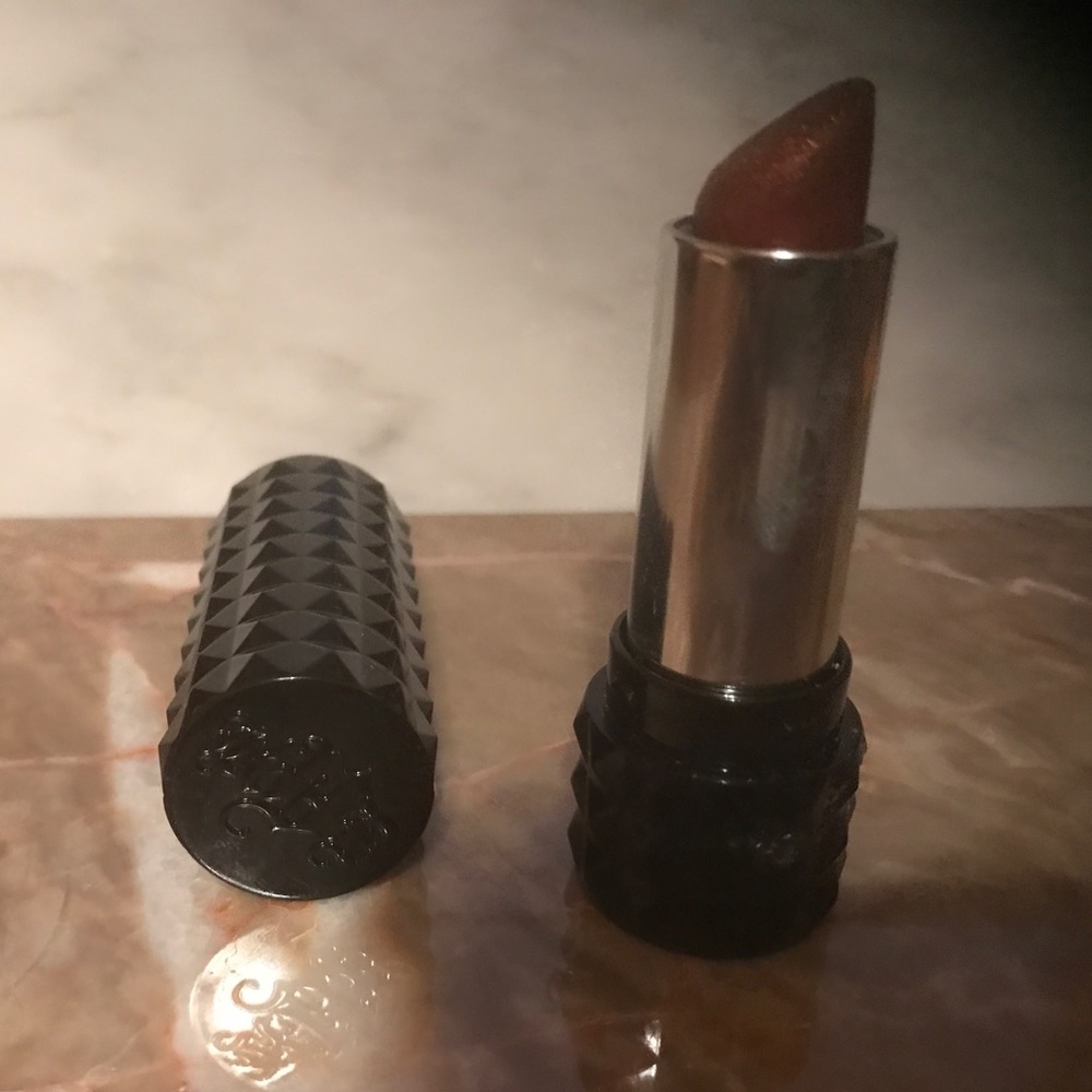 Kat von D Studded Kiss Lipstick in Gothika