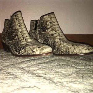 Alligator Booties