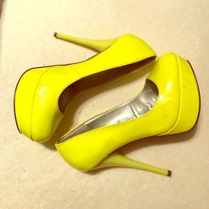 Neon yellow qupid high heels!
