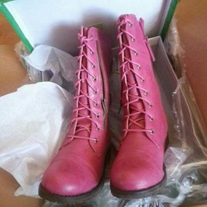 Pink boots!!