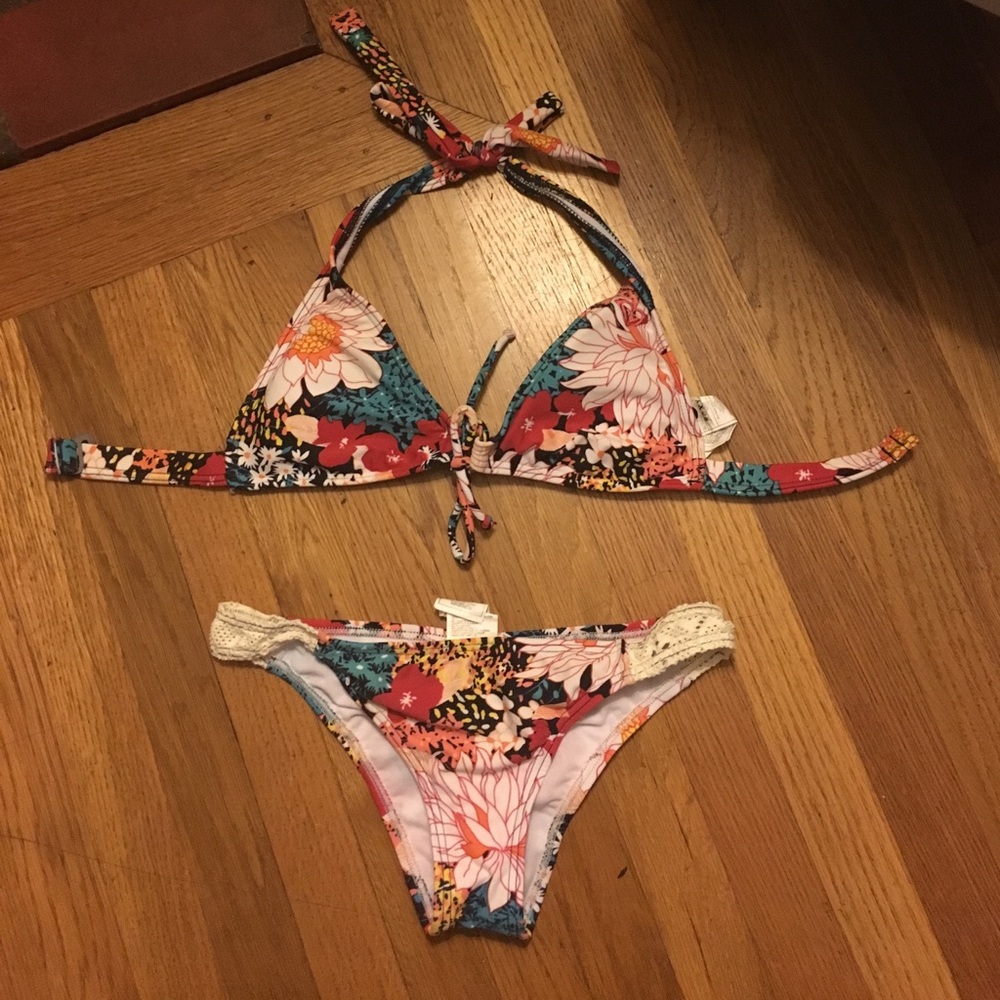 Roxy swim bathing suit