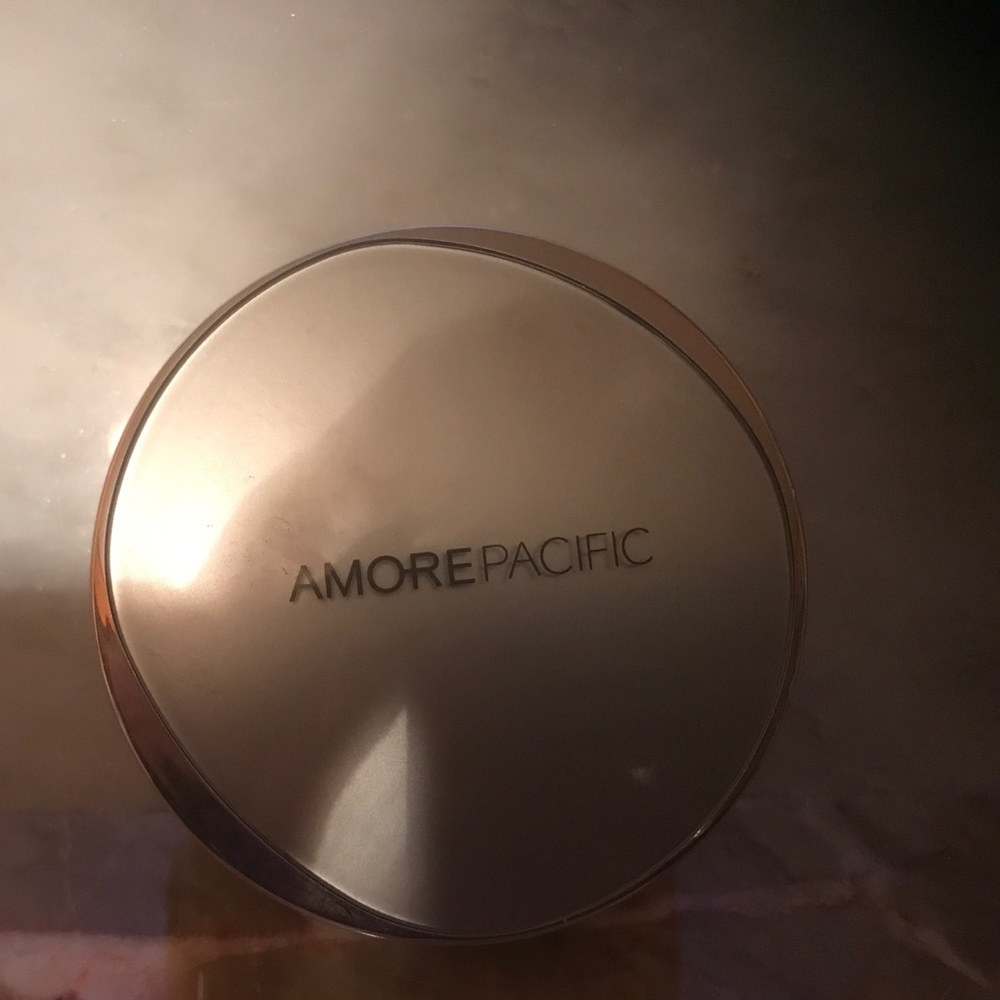 AmorePacific Cushion Compact Foundation